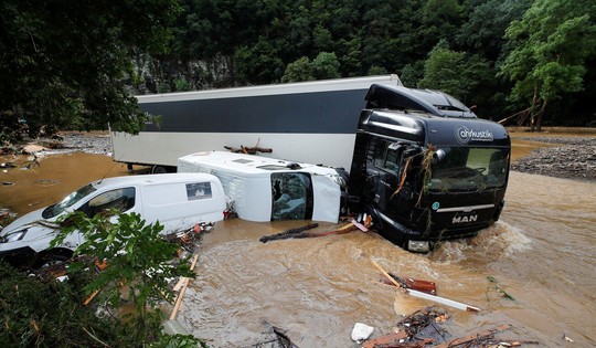 Đức, Bỉ bàng hoàng vì lũ lụt chưa từng thấy - Ảnh 4.