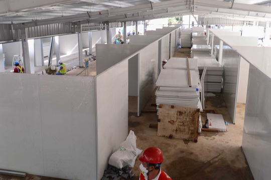 Toàn cảnh đại công trường xây dựng 2 bệnh viện dã chiến hơn 7.000 gường tại TP HCM - Ảnh 12.
