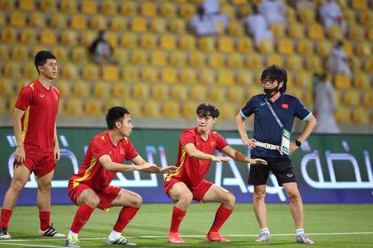 Đội tuyển Việt Nam chia tay thần y Choi Ju-young - Ảnh 2.