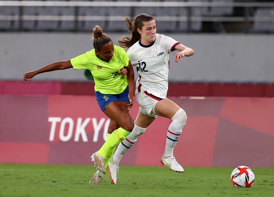 Đương kim vô địch World Cup nữ thua sốc ngày ra quân Olympic Tokyo 2020 - Ảnh 1.