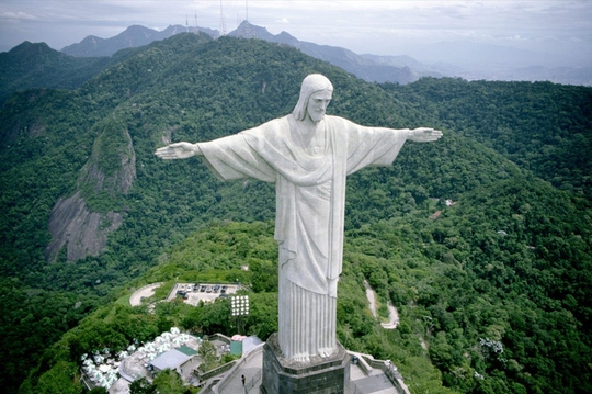 Choáng ngợp với 7 bức tượng lớn nhất thế giới - Ảnh 7.