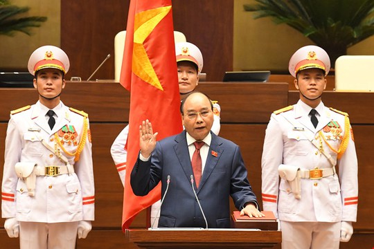 CLIP: Chủ tịch nước Nguyễn Xuân Phúc tuyên thệ nhậm chức - Ảnh 2.