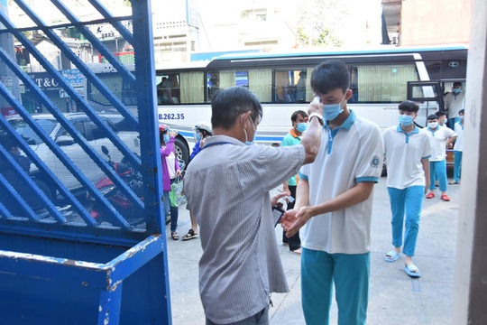 TP HCM: Đổi chiến lược, điều tra Covid-19 không theo hộ khẩu - Ảnh 1.