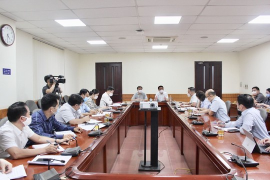 Bộ Công Thương họp khẩn về cung ứng hàng hóa cho TP HCM và các tỉnh phía Nam - Ảnh 1.