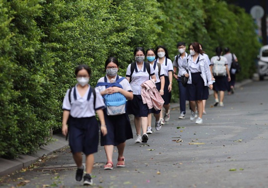 TP HCM hỗ trợ 100% học phí học kỳ I cho học sinh - Ảnh 1.