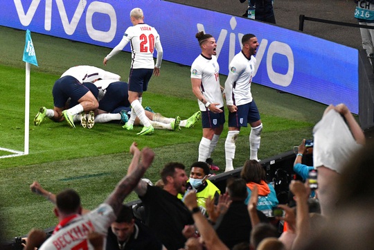 Được hưởng phạt đền, tuyển Anh vào chung kết Euro 2020 - Ảnh 11.