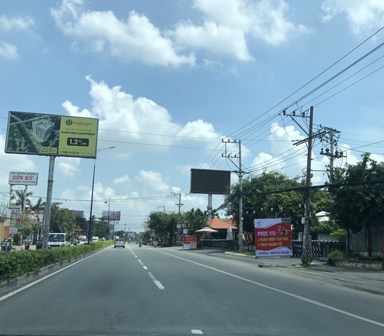 Cận cảnh TP Dĩ An, tỉnh Bình Dương trưa 11-8 - Ảnh 2.