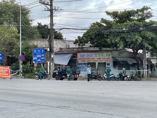 Cận cảnh TP Dĩ An, tỉnh Bình Dương trưa 11-8 - Ảnh 3.