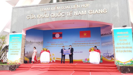 Khai trương Cửa khẩu quốc tế Nam Giang - Đắc Tà Oọc - Ảnh 2.