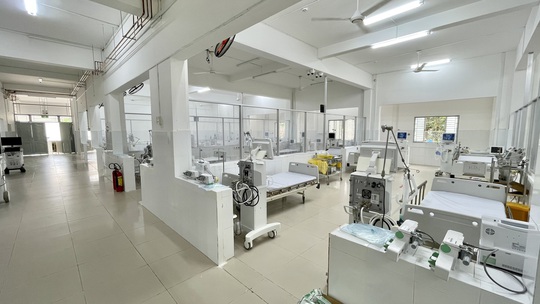 Trung tâm điều trị bệnh nhân Covid-19 nguy kịch ở ĐBSCL chính thức hoạt động - Ảnh 2.