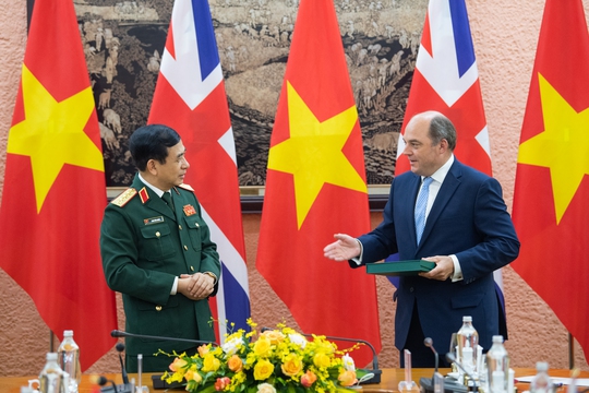 Thúc đẩy quan hệ hợp tác quốc phòng Việt Nam - Anh - Ảnh 14.