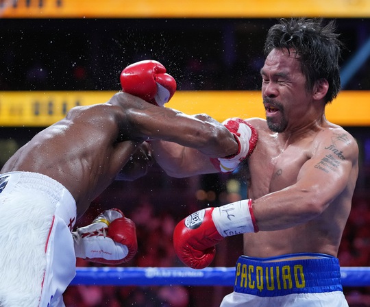 Manny Pacquiao thất bại trong trận tranh đai vô địch WBA hạng bán trung - Ảnh 4.