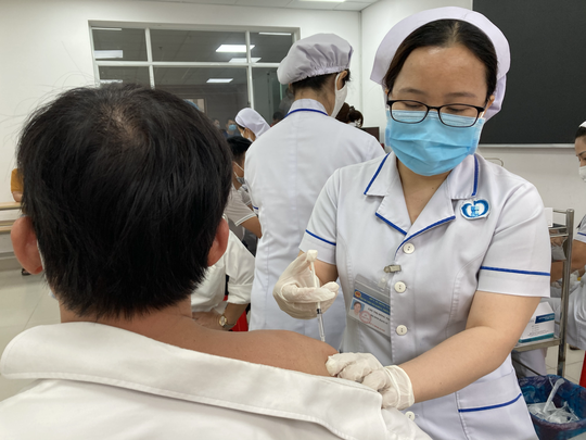 Đồng Nai mượn TP HCM 500.000 liều vắc-xin Vero Cell - Ảnh 1.