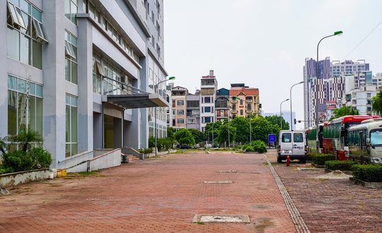 CLIP: Điểm tên 10 khu nhà tái định cư ở Hà Nội trưng dụng làm bệnh viện dã chiến, nơi cách ly - Ảnh 7.
