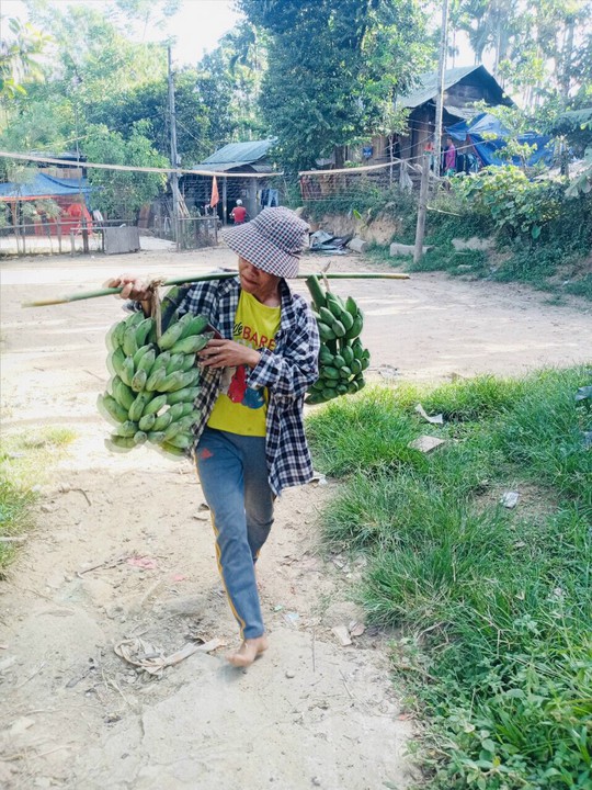 Gửi sản vật cho người dân TP HCM, bà con Trà Leng muốn đền đáp ân tình - Ảnh 8.