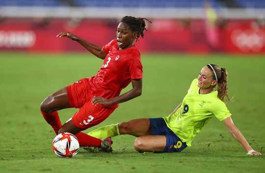 Người nhện Stephanie Labbe giúp Canada lần đầu đoạt HCV Olympic bóng đá nữ - Ảnh 2.