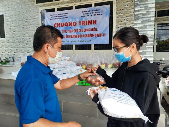 Tổng LĐLĐ Việt Nam hỗ trợ đội ngũ cán bộ y tế chống dịch - Ảnh 1.