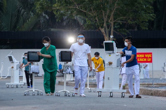 Khánh thành 3 trung tâm hồi sức bệnh nhân Covid-19 tại TP HCM - Ảnh 14.