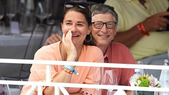 Bill Gates nói hối hận vì gặp gỡ tỷ phú ấu dâm - Ảnh 1.