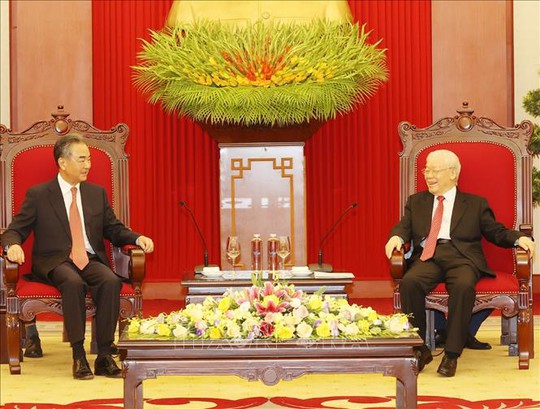 Tổng Bí thư Nguyễn Phú Trọng tiếp Ủy viên Quốc vụ, Bộ trưởng Bộ Ngoại giao Trung Quốc - Ảnh 2.
