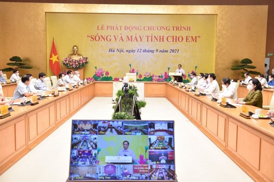 Thủ tướng Phạm Minh Chính phát động chương trình Sóng và máy tính cho em - Ảnh 2.