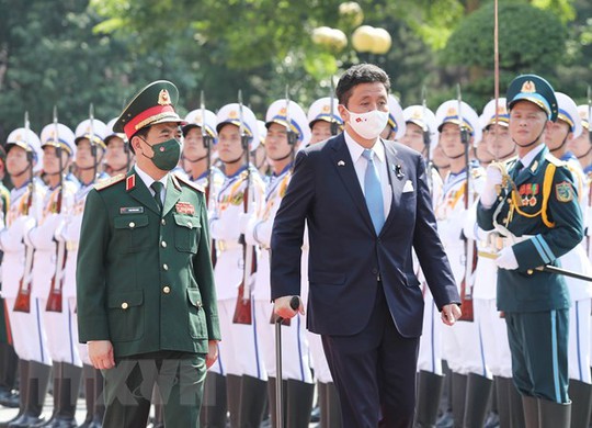Việt Nam - Nhật Bản ký thỏa thuận chuyển giao thiết bị và công nghệ quốc phòng - Ảnh 5.
