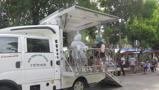 TP HCM đã tiêm hơn 8,3 triệu mũi vắc-xin cho người dân - Ảnh 1.