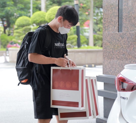 Công Phượng hội quân cùng đội tuyển Việt Nam chờ đấu tuyển Trung Quốc - Ảnh 11.