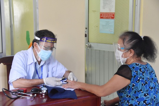 Hội chứng áo choàng trắng gây tăng huyết áp - Ảnh 1.