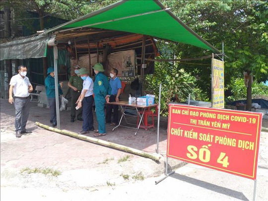 Người bán hoa quả ở Hưng Yên làm lây SARS-CoV-2 cho 8 người - Ảnh 1.