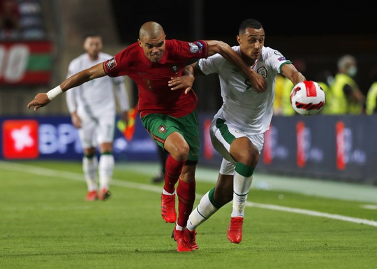 Ronaldo lần thứ 5 dự World Cup, Bồ Đào Nha hạ chỉ tiêu vô địch - Ảnh 2.