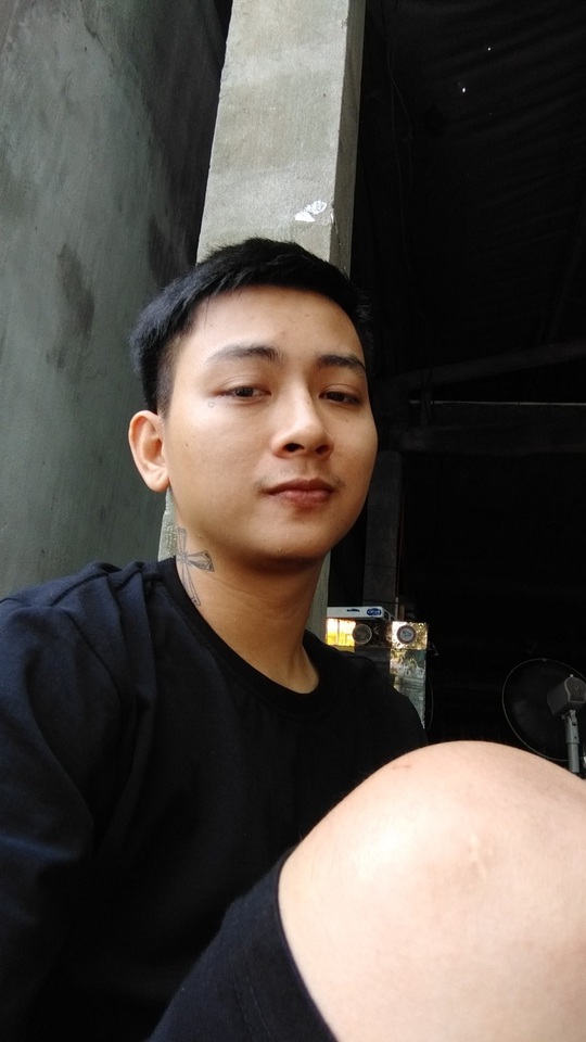 Hoài Lâm lần đầu bị chê tơi tả khi cover bản hit - Ảnh 1.