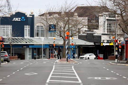 Covid-19 diễn biến phức tạp tại Anh, Úc, New Zealand - Ảnh 4.