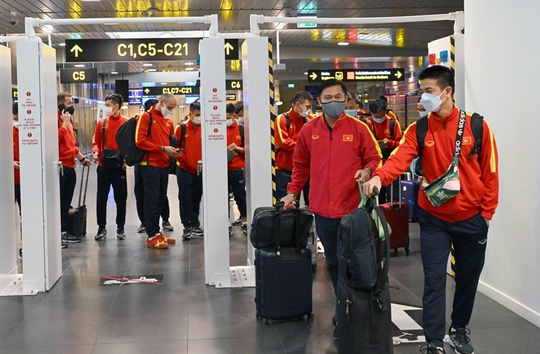 Tuyển futsal Việt Nam đã tới Lithuania, chuẩn bị đấu World Cup 2021 - Ảnh 3.
