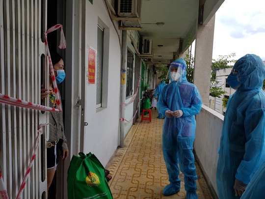 Hỗ trợ cho người lao động bị ảnh hưởng bởi dịch Covid-19 - Ảnh 1.