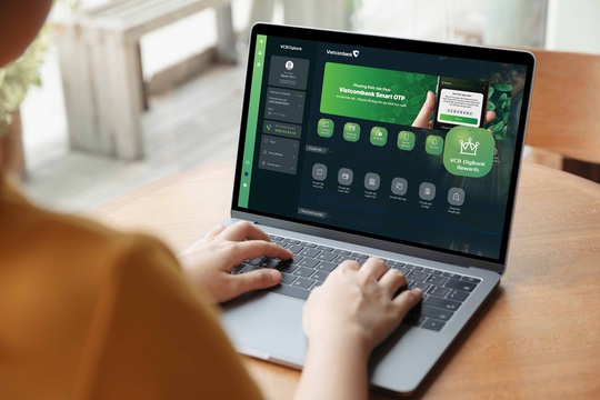 Vietcombank ra mắt chương trình khách hàng thân thiết VCB Rewards - Ảnh 1.