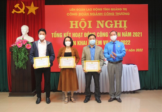 Phấn đấu 100% đoàn viên, người lao động khó khăn được chăm lo trong dịp Tết nguyên đán Nhâm Dần - Ảnh 2.