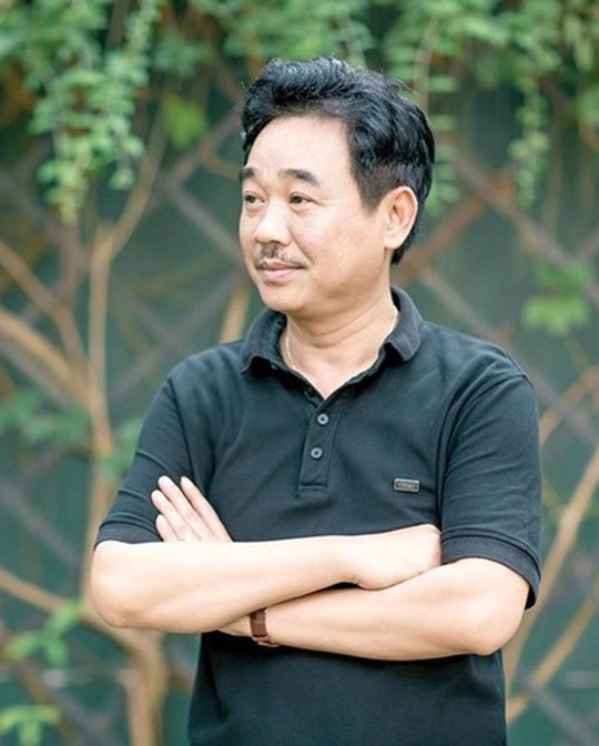 Cuộc sống độc thân vui vẻ của diễn viên Quốc Khánh ở tuổi 60 - Ảnh 4.