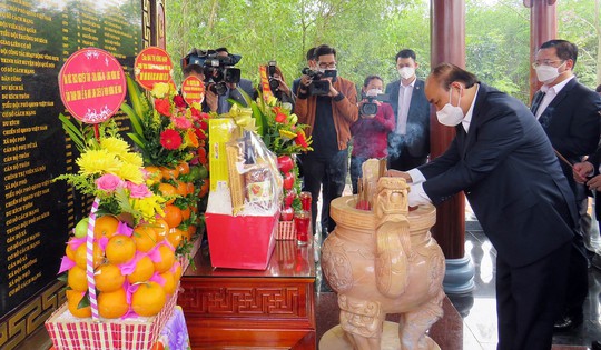Quảng Nam: Chủ tịch nước dự lễ khánh thành Nhà bia ghi danh liệt sĩ thôn Hương Quế Nam - Ảnh 1.