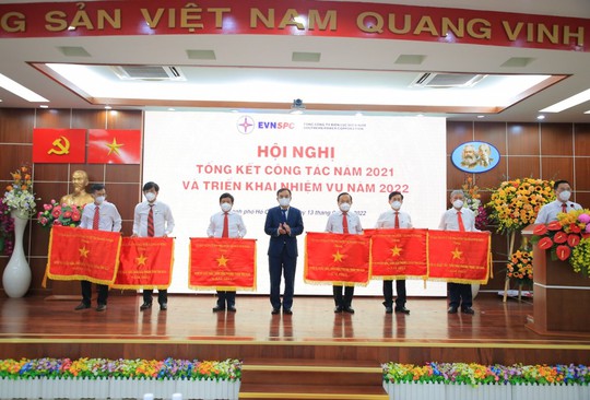 Năm 2021: EVNSPC thực hiện tốt mục tiêu bảo đảm cấp điện và chống dịch hiệu quả - Ảnh 4.