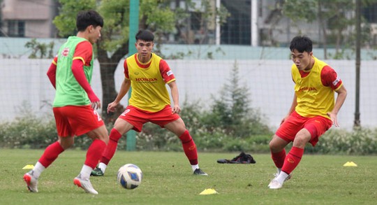 Mở bán vé trận tuyển Việt Nam gặp Trung Quốc - Ảnh 1.