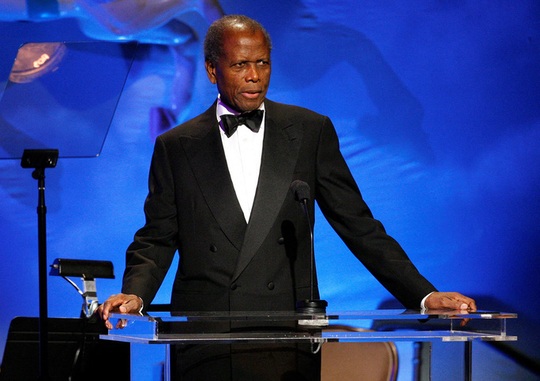 Tiết lộ nguyên nhân diễn viên da màu đầu tiên đoạt giải Oscar qua đời - Ảnh 1.