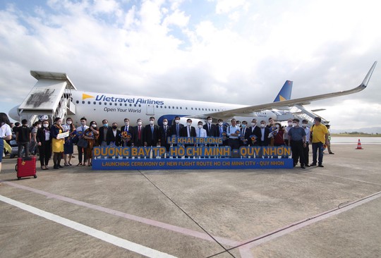 Vietravel Airlines mở rộng mạng bay tới Quy Nhơn, khôi phục đường bay tới Đà Nẵng - Ảnh 1.