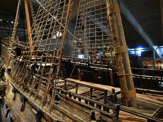 Những phát hiện kỳ lạ nhất dưới đáy đại dương - Ảnh 7.