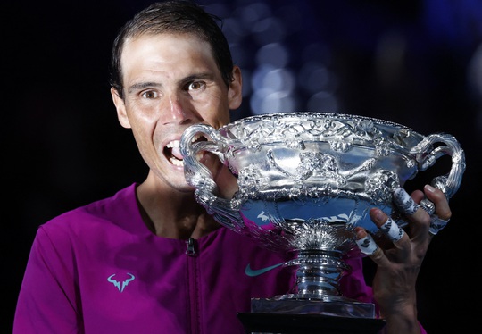 Ngược dòng thắng ngoạn mục, Rafael Nadal phá kỷ lục Grand Slam - Ảnh 7.