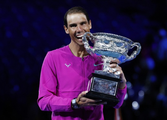 Ngược dòng thắng ngoạn mục, Rafael Nadal phá kỷ lục Grand Slam - Ảnh 8.