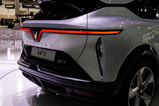 Cận cảnh 5 mẫu xe điện vừa được VinFast giới thiệu tại triển lãm CES 2022 ở Mỹ - Ảnh 21.