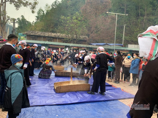 Độc đáo Lễ hội giã bánh dày ở vùng cao Mù Cang Chải - Ảnh 8.