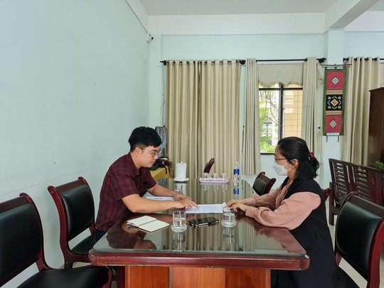 Một nữ hiệu trưởng ở Đà Nẵng bị khủng bố tinh thần - Ảnh 2.