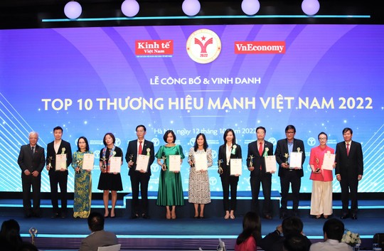 Vietcombank 9 lần liên tiếp có mặt Top 10 Thương hiệu mạnh Việt Nam - Ảnh 2.